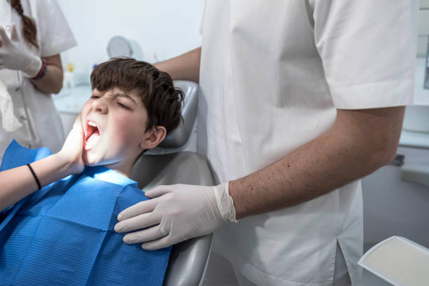 Best Emergency Tooth Extraction in Ahwahnee, CA
